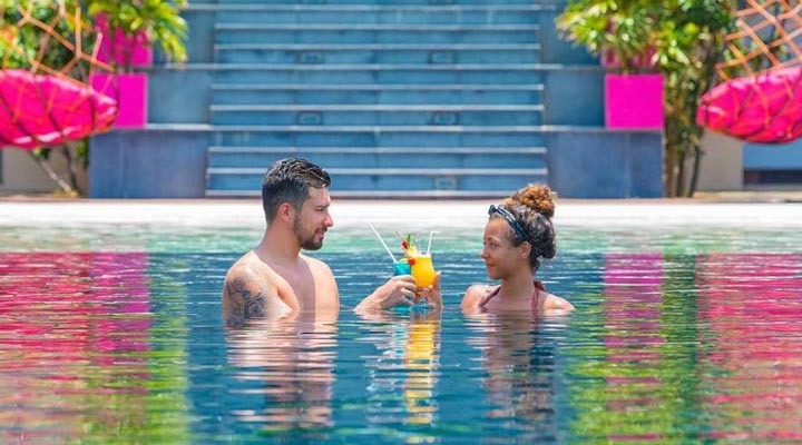 imgi_51_Sun-Aqua-Passikudah-Resort-Spa-Drink-Cocktail-Pool