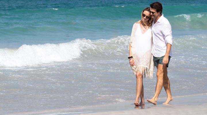 Jumeirah-Beach-Hotel-Spa-Beach-Strand-Walk