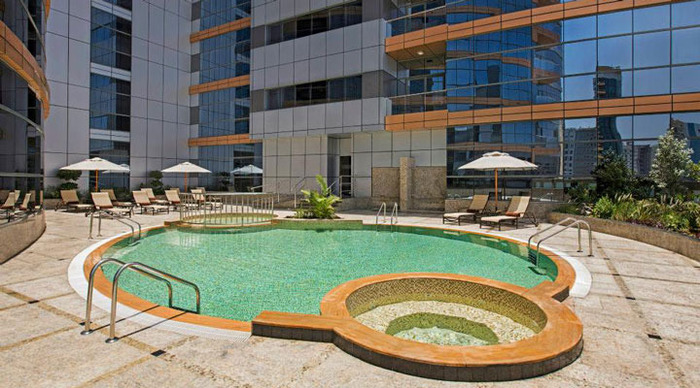 hilton-dt-pools_4-2